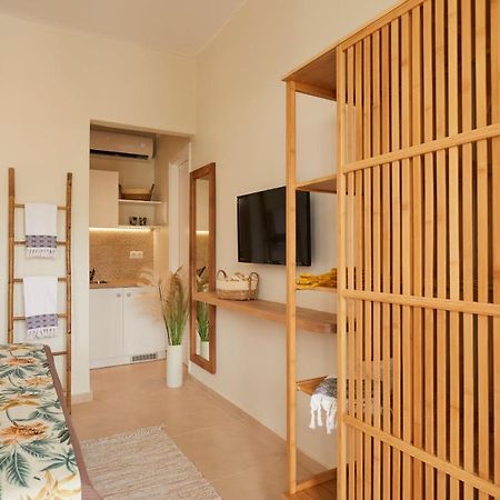 Spiliada Boutique Studios Batsi  Bagian luar foto